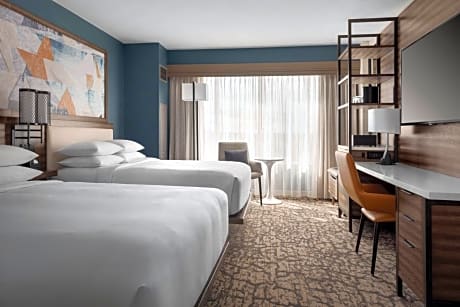 Deluxe Guest Room with Two Double Beds