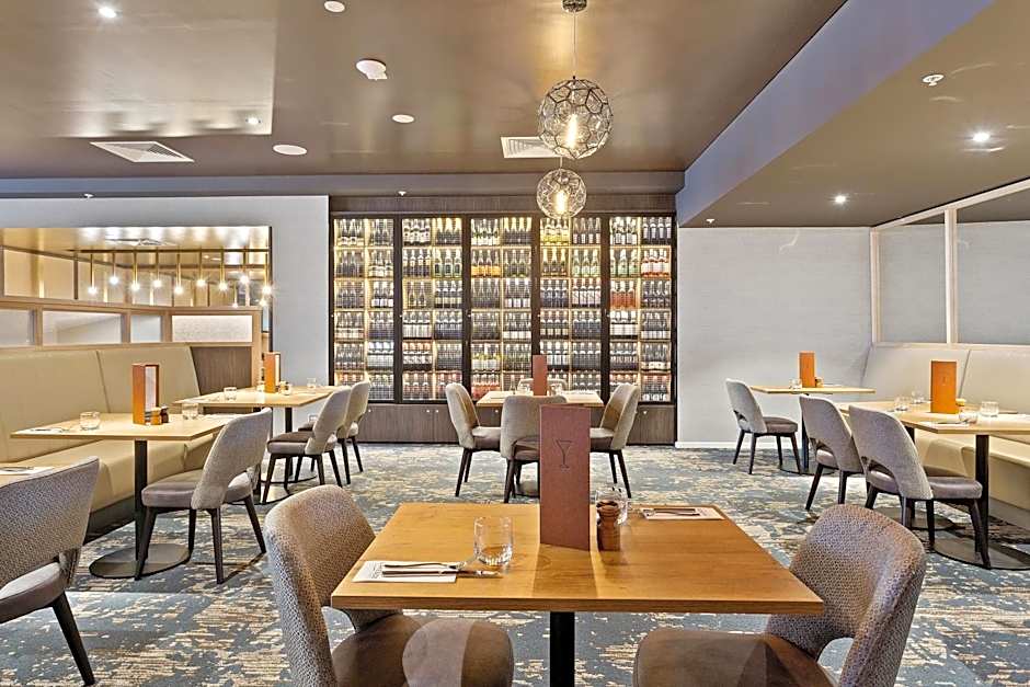 QUALITY HOTEL LAKESIDE