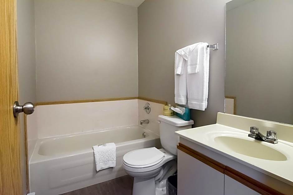 Motel 6-Saanichton, BC - Victoria Airport