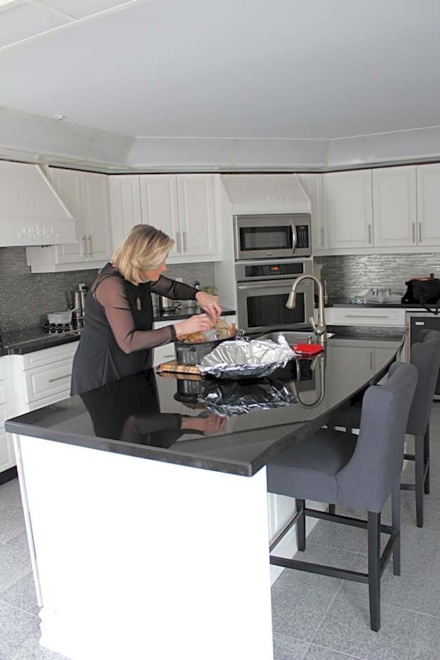 Molly's Retreat B and B