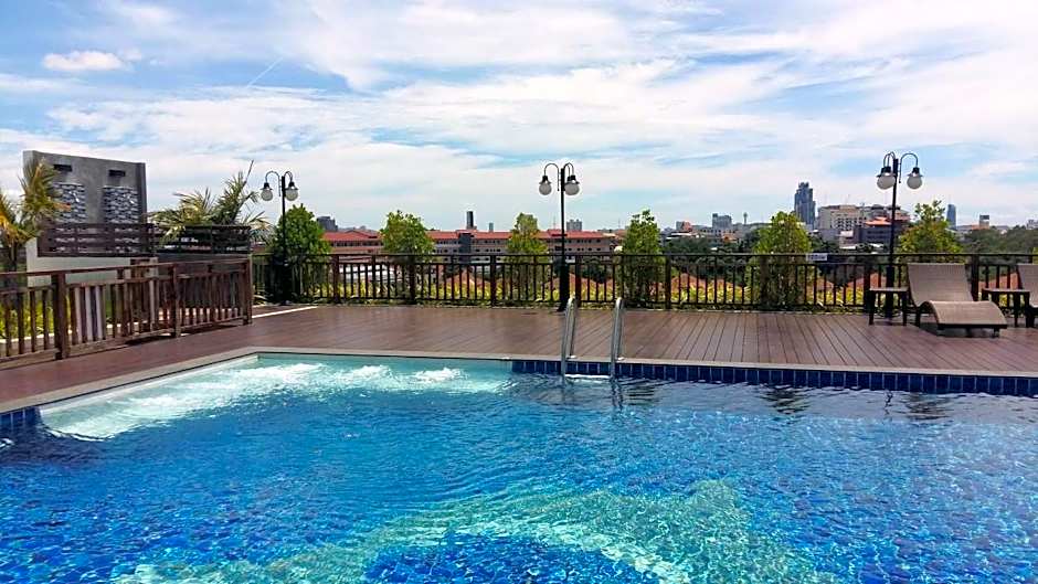 Vareena Palace Hotel