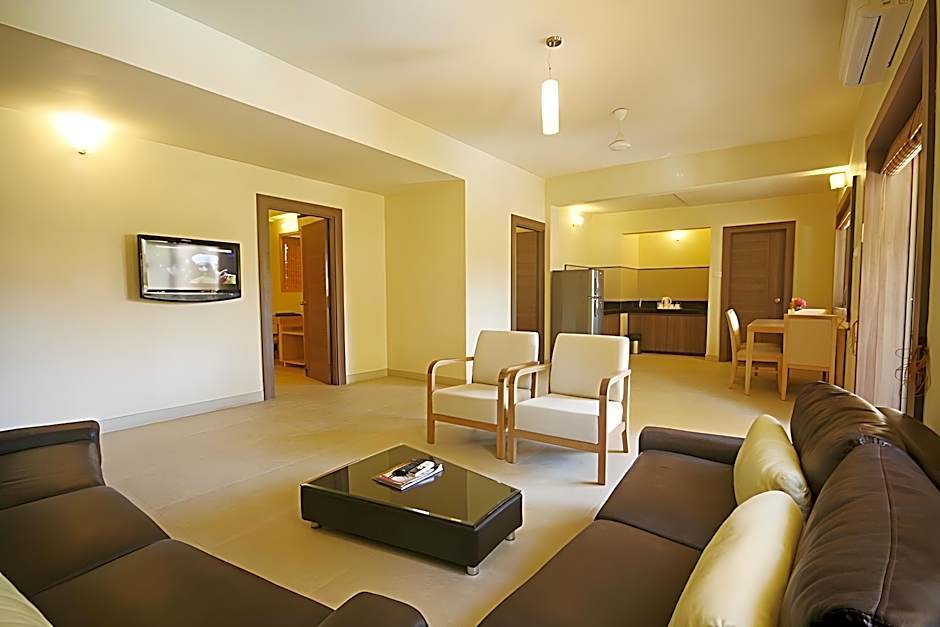 Sandalwood Hotel & Suites