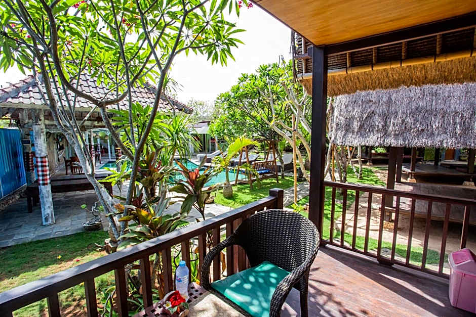 Nanuk's Bungalows