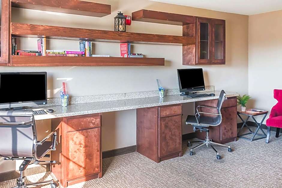 MainStay Suites Edinburg