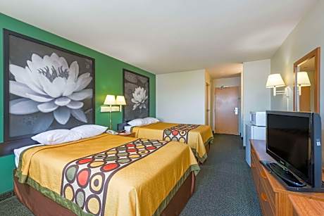 2 Double Beds Smoking