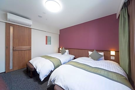 Twin Room - Non-Smoking - No Daily Cleaning