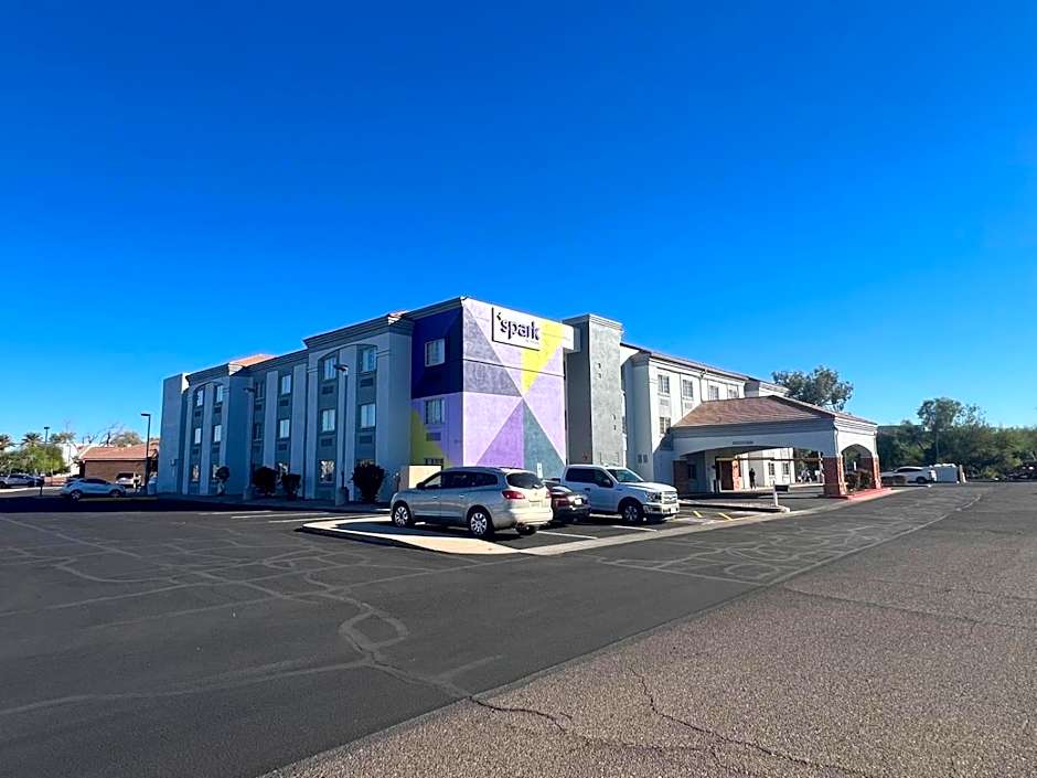 Spark by Hilton Glendale Peoria Phoenix North