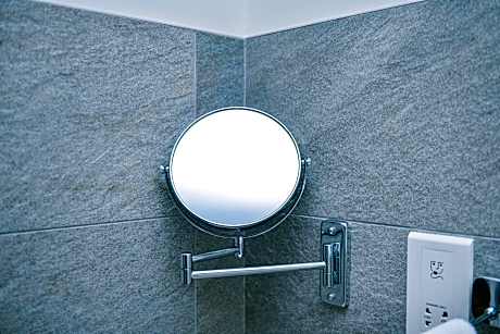 Standard Queen Room with Balcony and City View