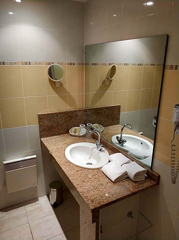 Logis Hotel Calisola Besançon - Soirée Etape