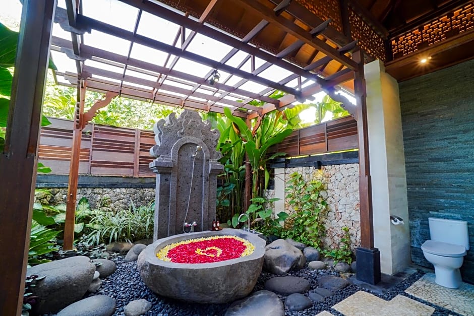 Giri Bhagawan Villas & Spa