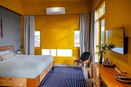 Deluxe Double Room with Shower