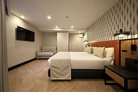 Superior Family Room