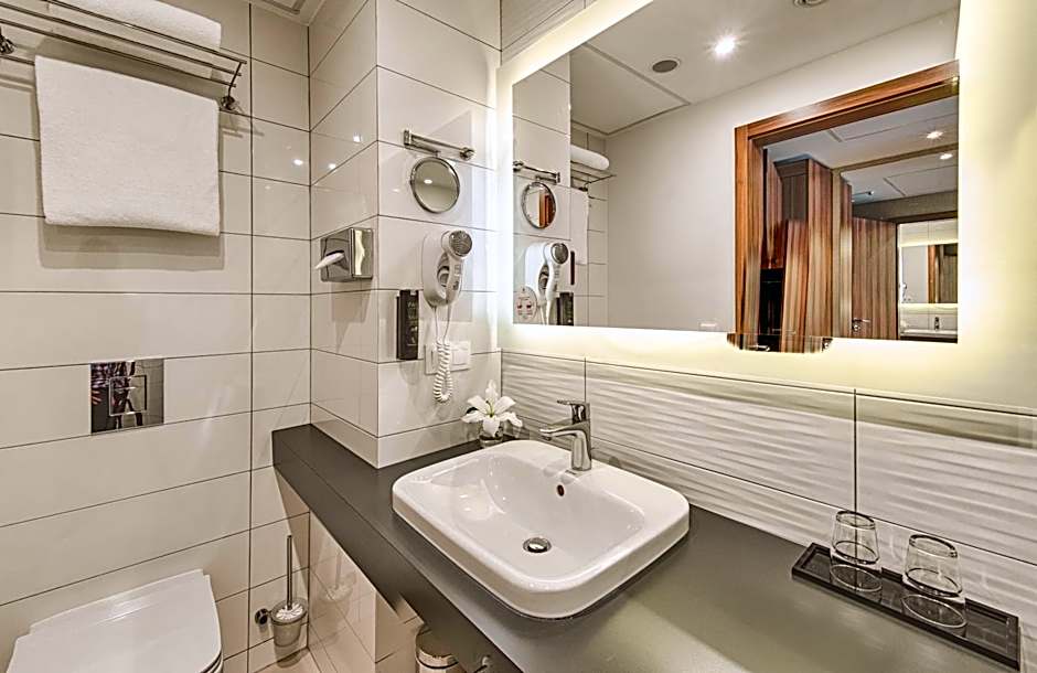 Warsaw Plaza Hotel