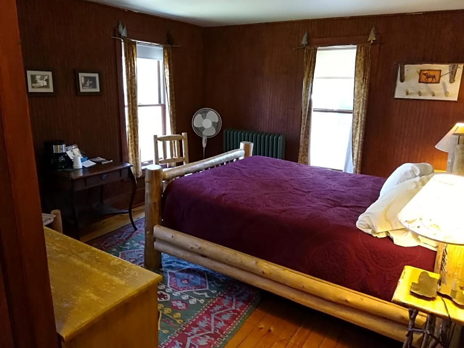 The Woods Inn