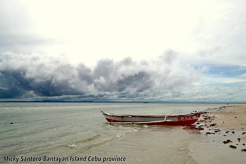 Micky Santoro- Apartments