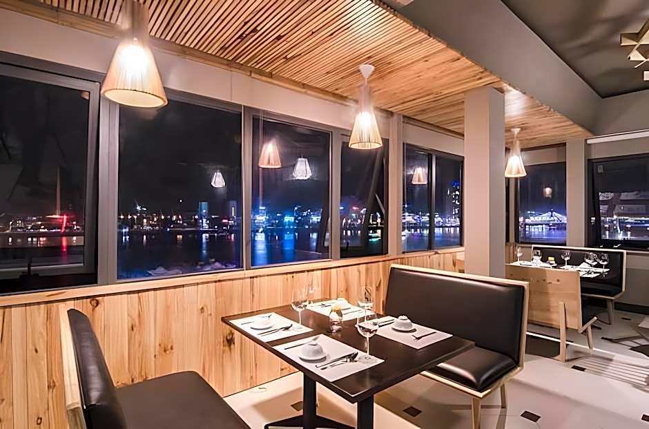 KaKa Hotel Han River – Da Nang, MN