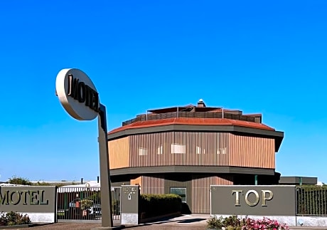 Hotel Motel Top