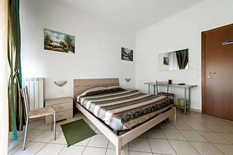 Double Room with Private External Bathroom