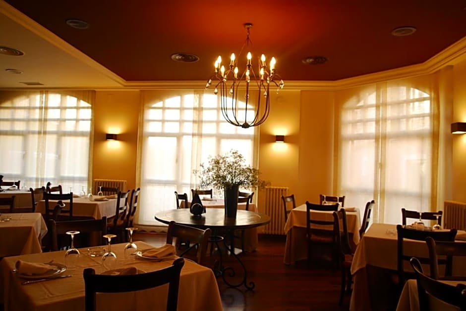 Hotel Iguareña – Ezcaray, WV