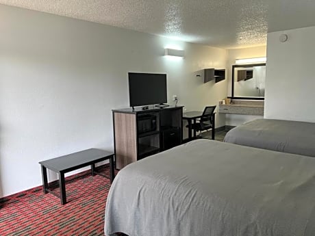 Double Room with Two Double Beds- Smoking