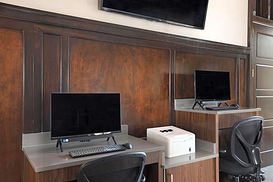 Four Points by Sheraton Houston West