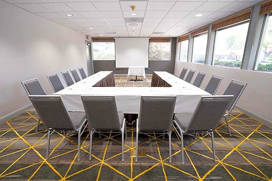 Holiday Inn Dublin - Pleasanton By IHG