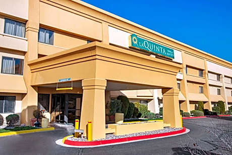 La Quinta Inn & Suites by Wyndham Albuquerque Journal Ctr Nw