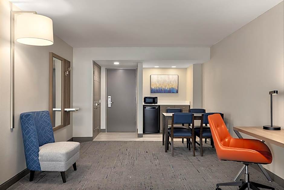 Holiday Inn Express Fayetteville-Fort Bragg