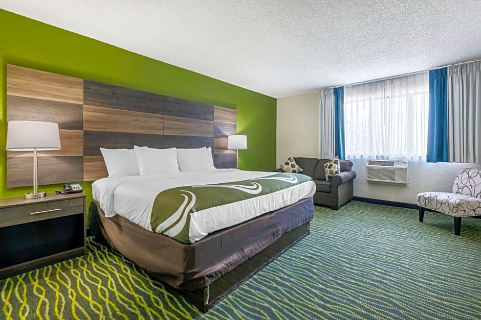 Quality Inn & Suites Leesburg Chain of Lakes