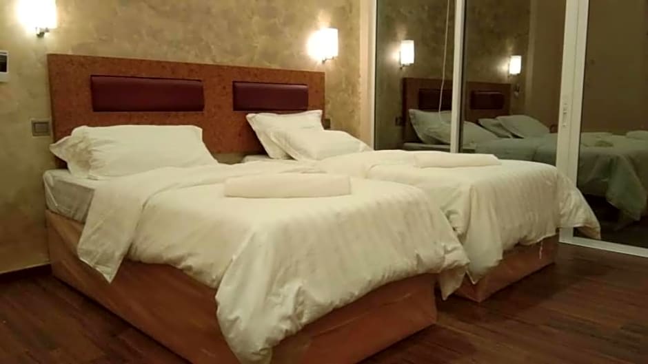 Leely Garden Valley Lodge Tambunan