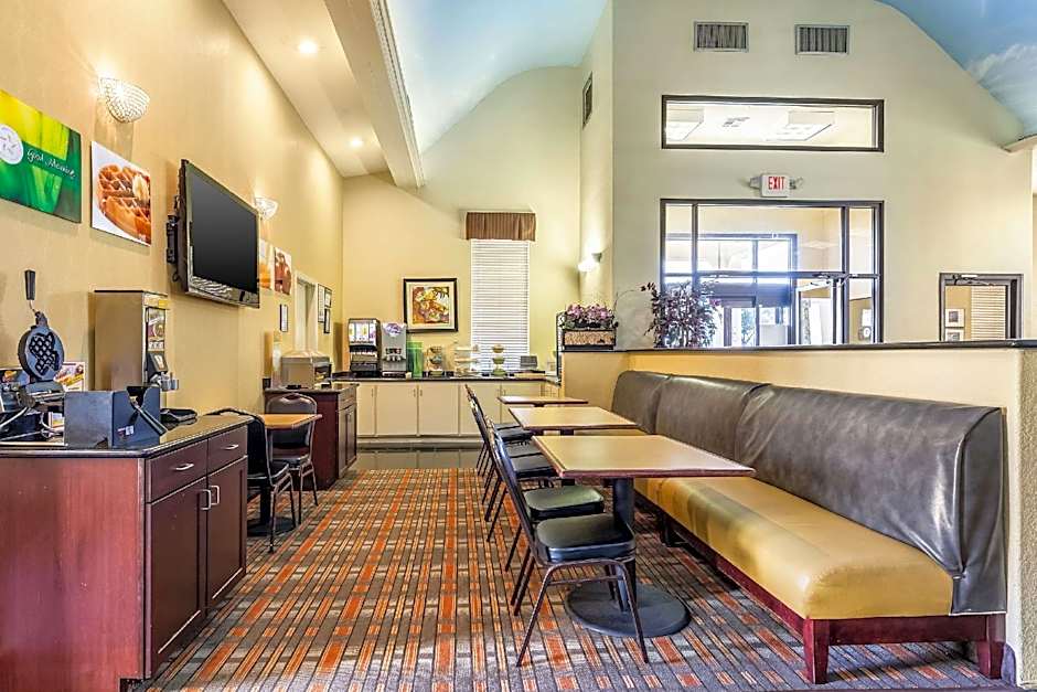 Quality Suites Houston North - Spring