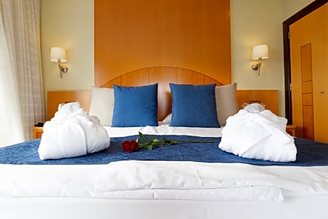 Double Room 3 ADULTS