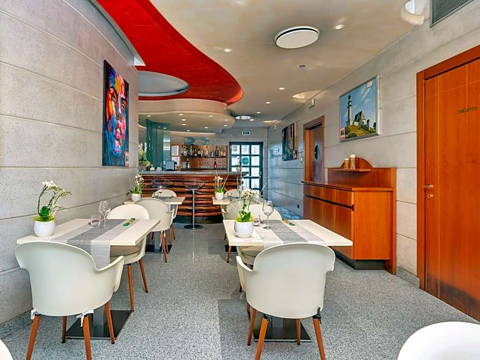 Hotel Prestige