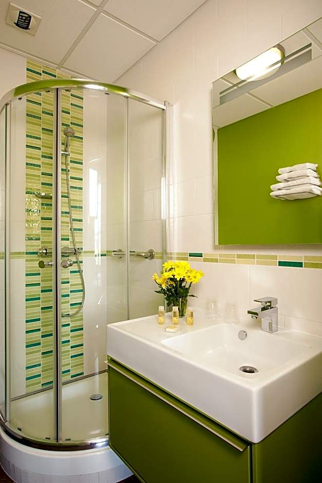 Garden & City Luxeuil Ex Le Métropole et Les Thermes