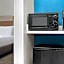 Holiday Inn Express Hotel & Suites Greensboro - Airport Area By IHG