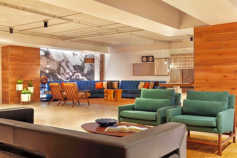 Hotel Alba Tampa, Tapestry Collection By Hilton