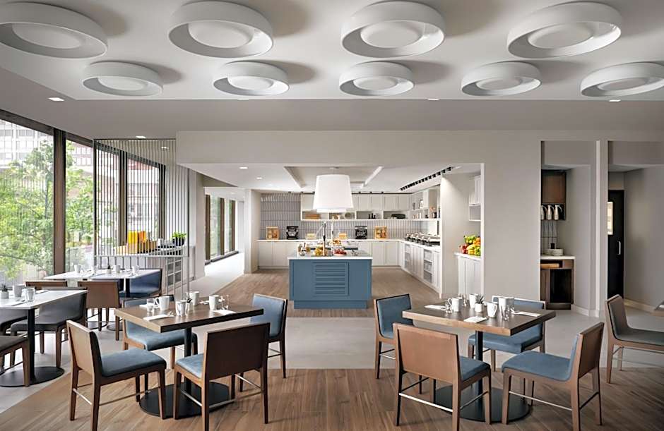 Hyatt Place Montreal Downtown