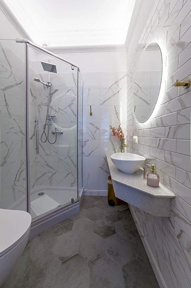 Boleslav Home De Luxe