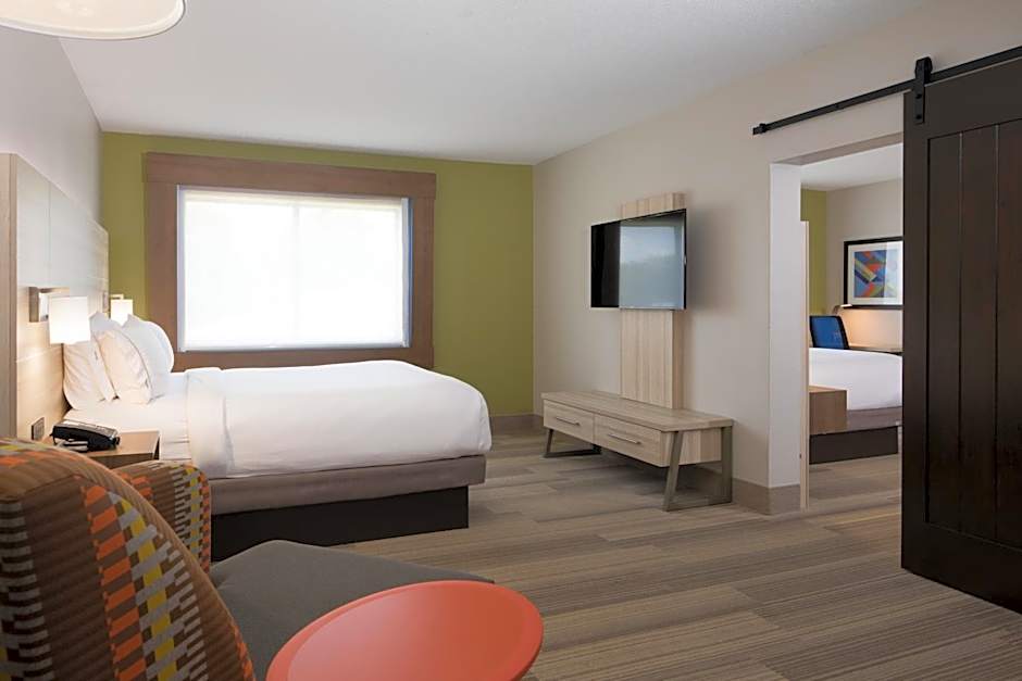 Holiday Inn Express Louisville Northeast By IHG