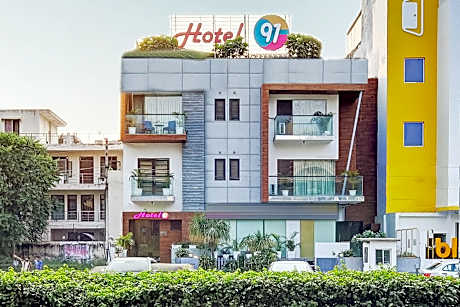 Hotel 91 Golf Course Road