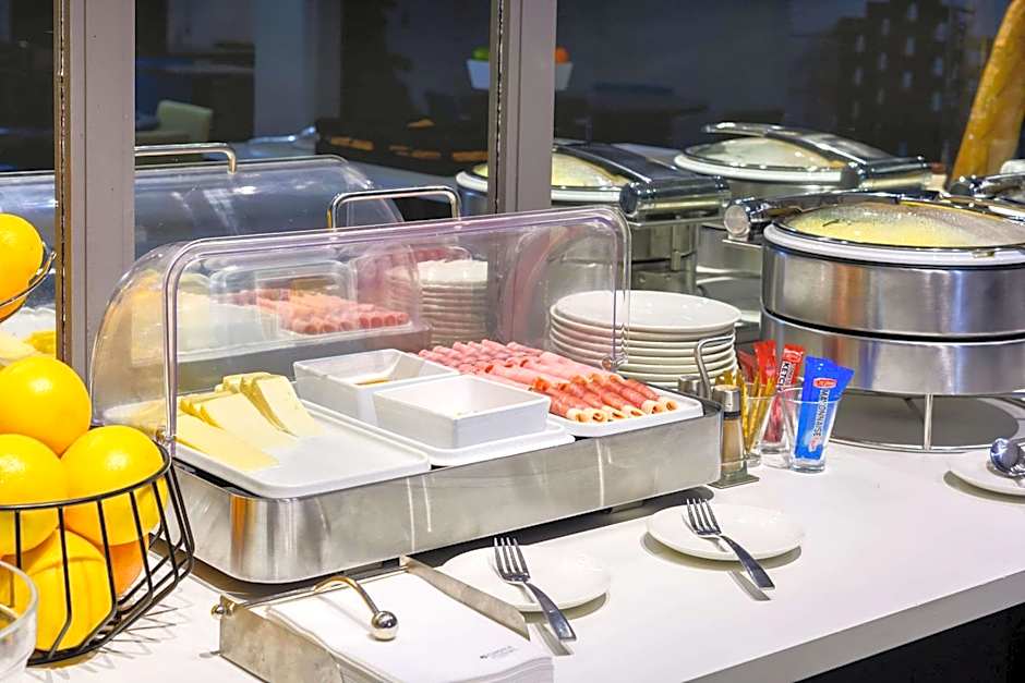 Kyriad Lille Gare - Grand Palais