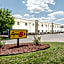 Super 8 by Wyndham Platte City Kansas City Area