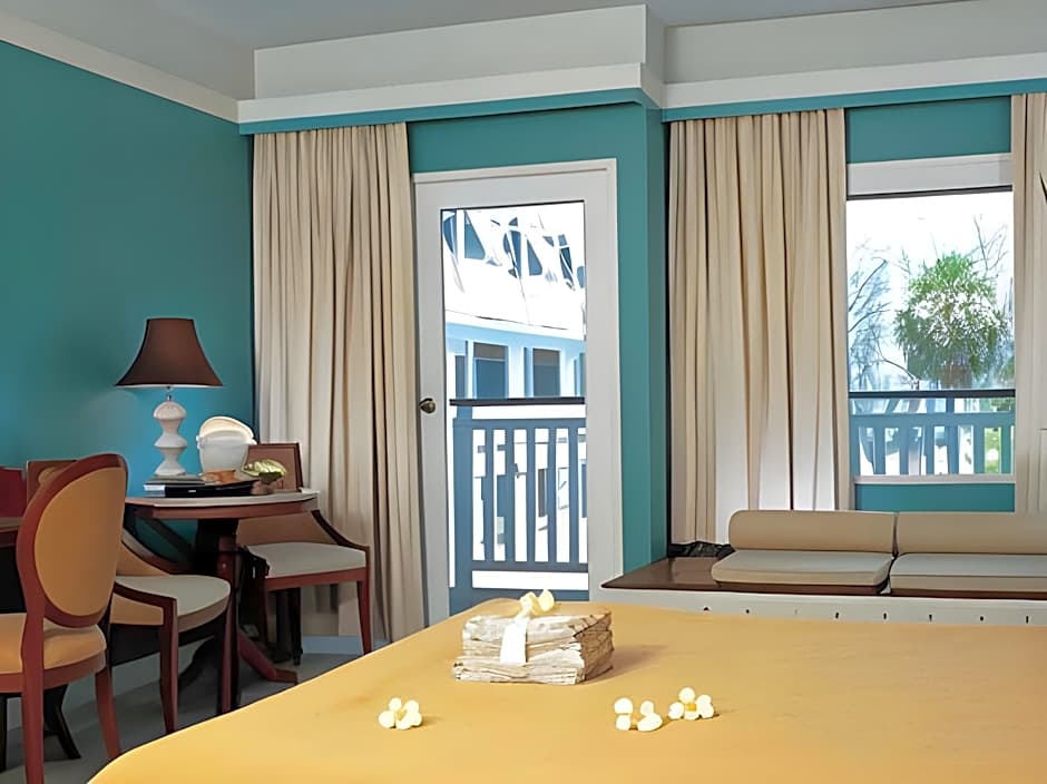 Andaman Seaview, Karon Beach - SHA Plus