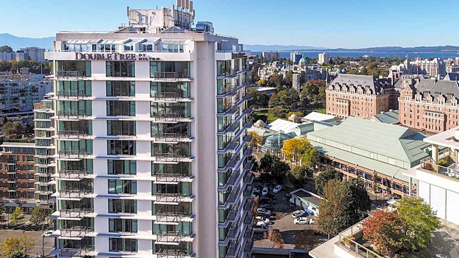 DoubleTree by Hilton Hotel & Suites Victoria