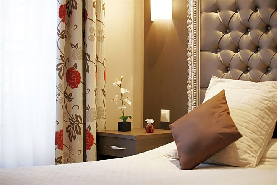 Hotel Riviera Renovated