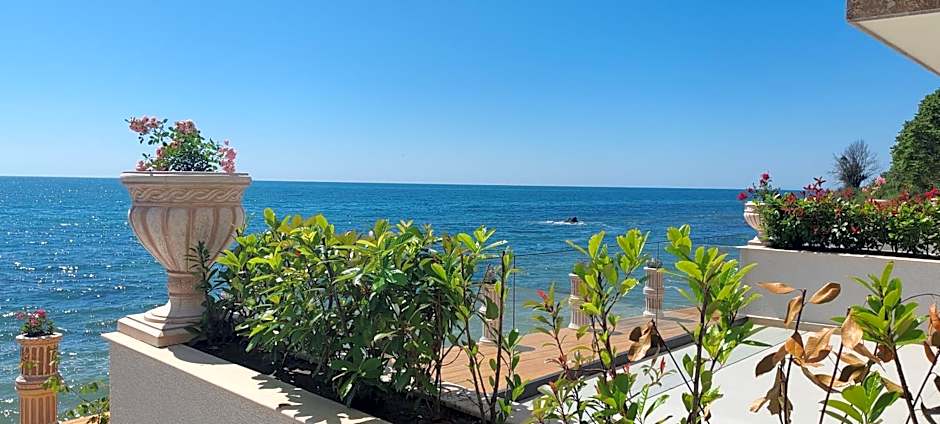Sea Point La Mer