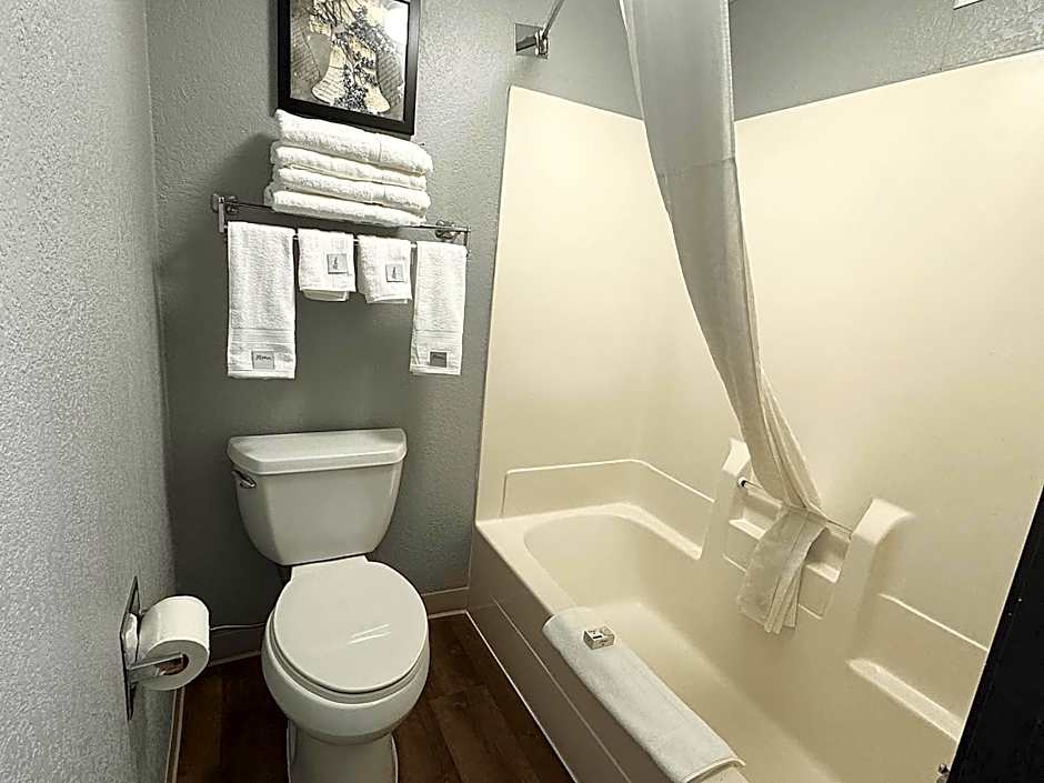 AmericInn by Wyndham Ames