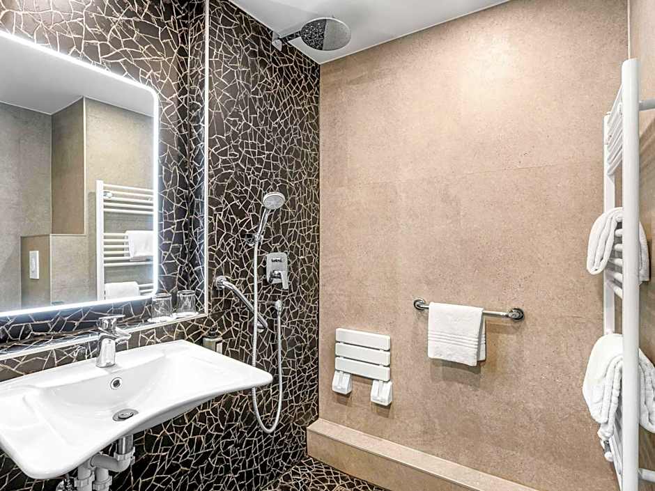 Ibis Budapest Heroes Square Hotel