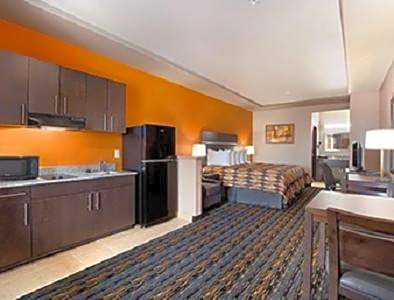 Photo 1 of 4 of 1 King Bed Suite, Hearing/Mobility Accessible, Bathtub