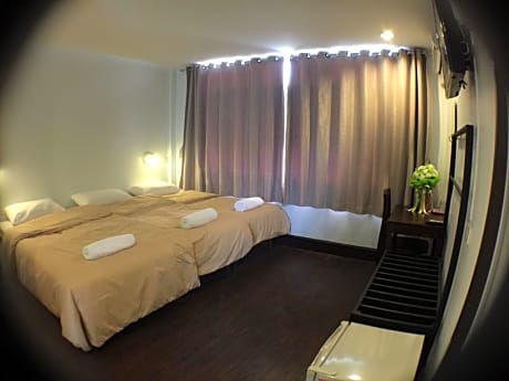 Triple Room 3 single beds